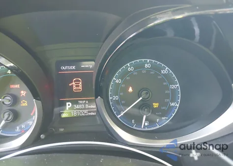 2016 Toyota Corolla S Plus z USA, uszkodzony, nr VIN 5YFBURHE2GP421722